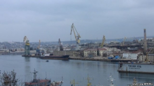 Россия официально отобрала крымский завод Порошенко