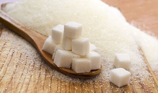 Названы новые причины отказаться от сахара