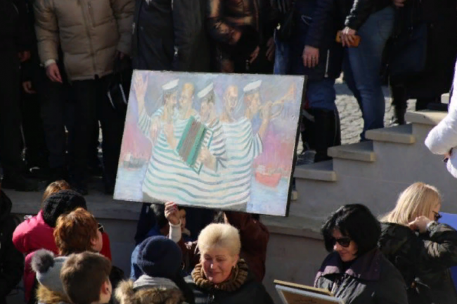 В Одессе бесплатные картины разобрали еще до начала выставки
