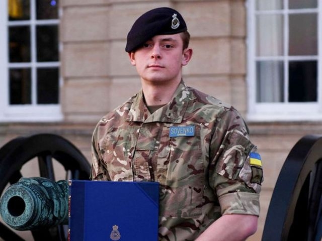 Украинец стал лучшим иностранным выпускником Королевской военной академии Великобритании