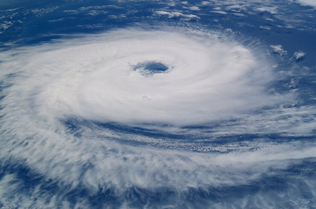 В Австралии ураган оставил без света 40 тысяч домов