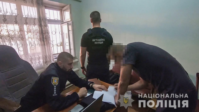 Підозрювані з Одеського СІЗО отримували допомогу, видаючи себе за переселенців