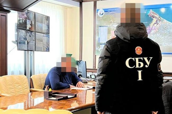 Днопоглиблення в порту Одещини за завищеними цінами: на розкраданні грошей викрили посадовців АМПУ - СБУ