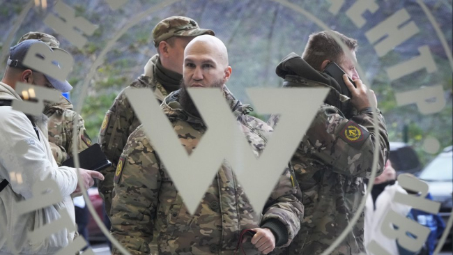 росія готується відправити в Україну більше чеченців і увʼязнених, щоб замінити "вагнервіців" - Bloomberg