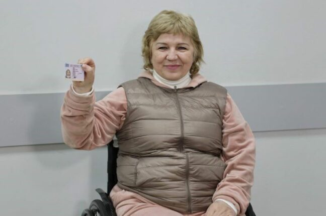 Вперше на Одещині особа з інвалідністю отримала посвідчення водія